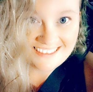 Meet your Posher, Amberlynn